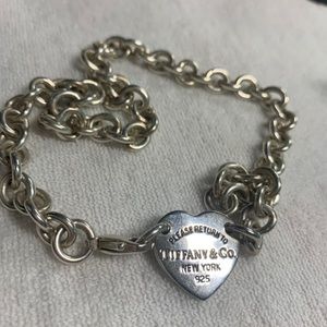Tiffany’s classic heart choker